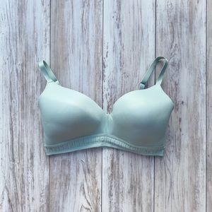 VS Pink Wear Everywhere Bra 36DD